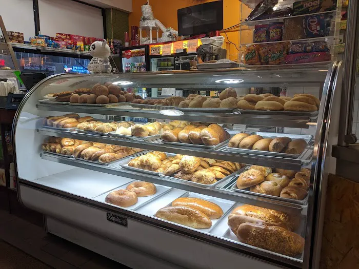 Las Americas Bakery Picture 10