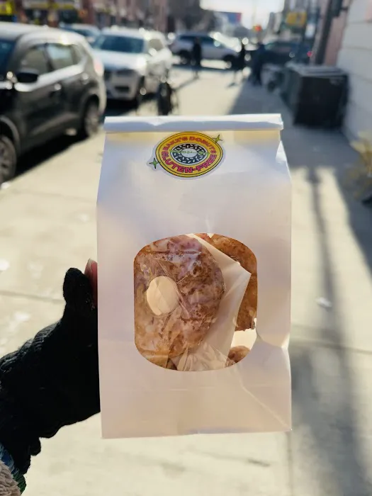 Maki's Donuts Picture 2