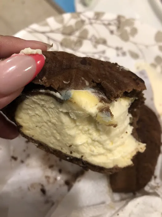 Rainbow Bakery Picture 8