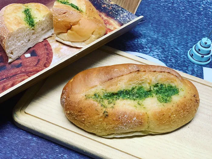 Rainbow Bakery Picture 10