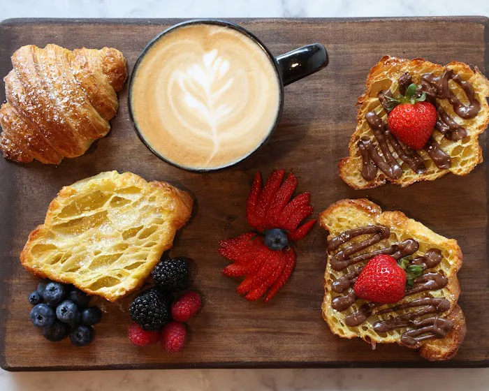 Astoria Bakery & Cafe Picture 1