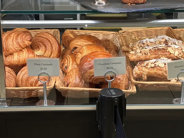 Cannelle Patisserie Picture 2