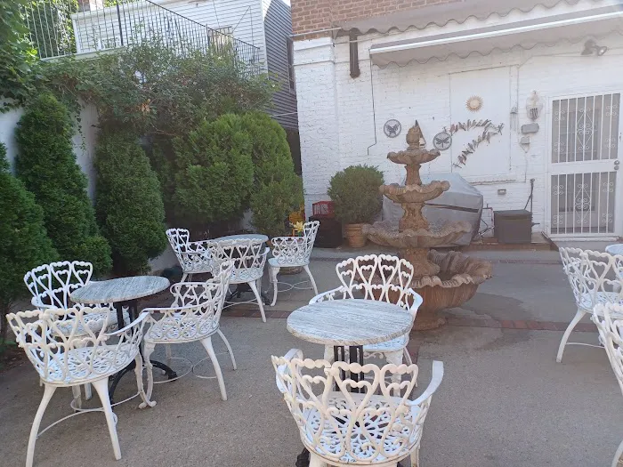 Our Backyard Cafe Picture 4