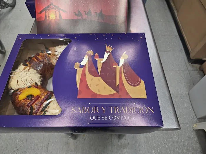 Buzzanca's Bakery & Cafe Picture 10