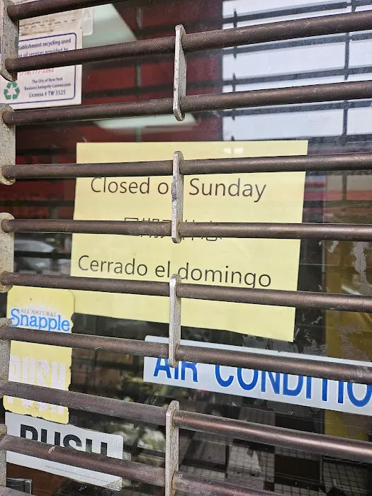 Max Bakery & Restaurant Picture 3