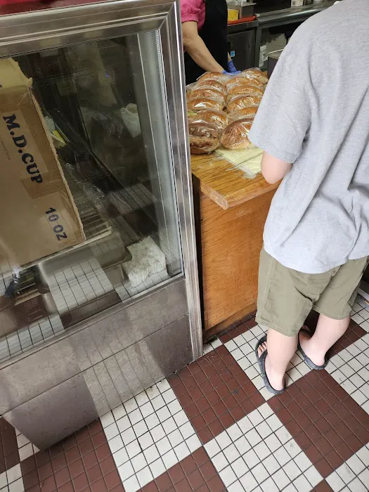 Max Bakery & Restaurant Picture 7