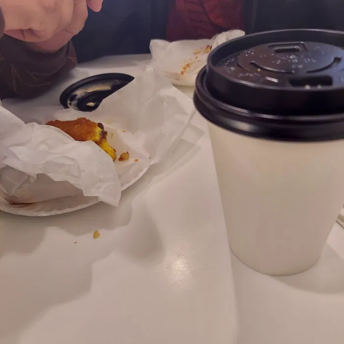 Lety's Bakery and Cafe Picture 4