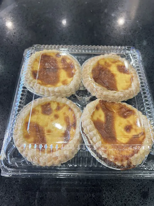 Rose Cake House Picture 4