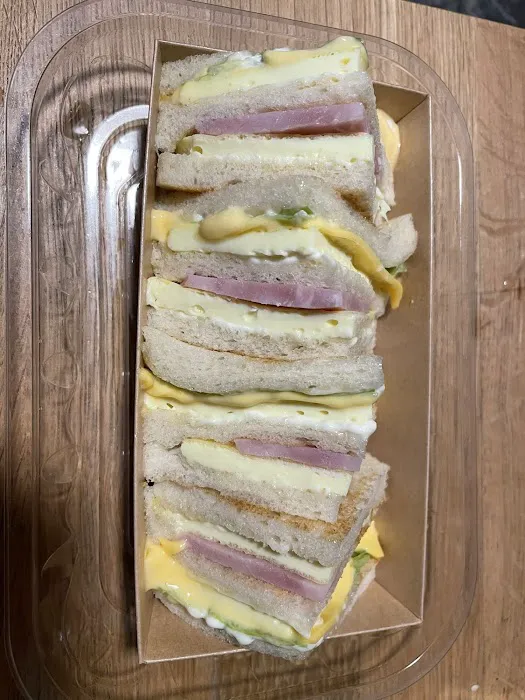 Rose Cake House Picture 3