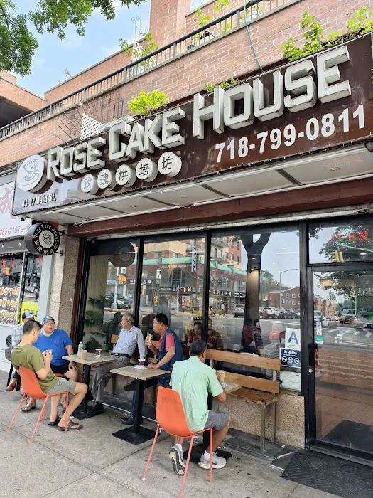 Rose Cake House Picture 1