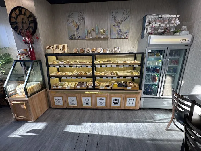 Rose Cake House Picture 9