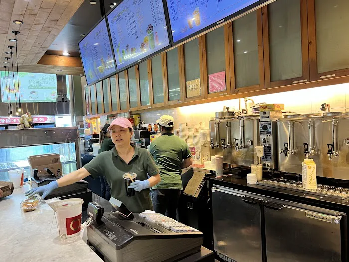 Maxin Bakery Picture 9