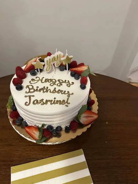 La Pinata Bakery Picture 2