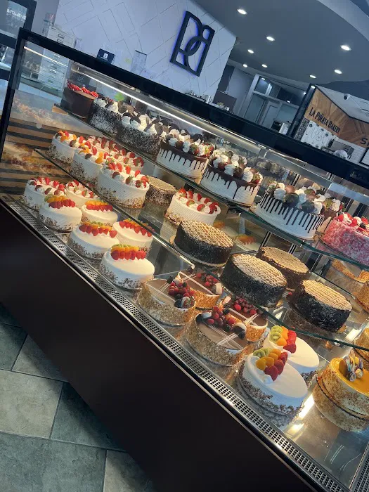 La Pinata Bakery Picture 9