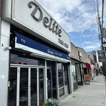 Delite Bakery Picture 5