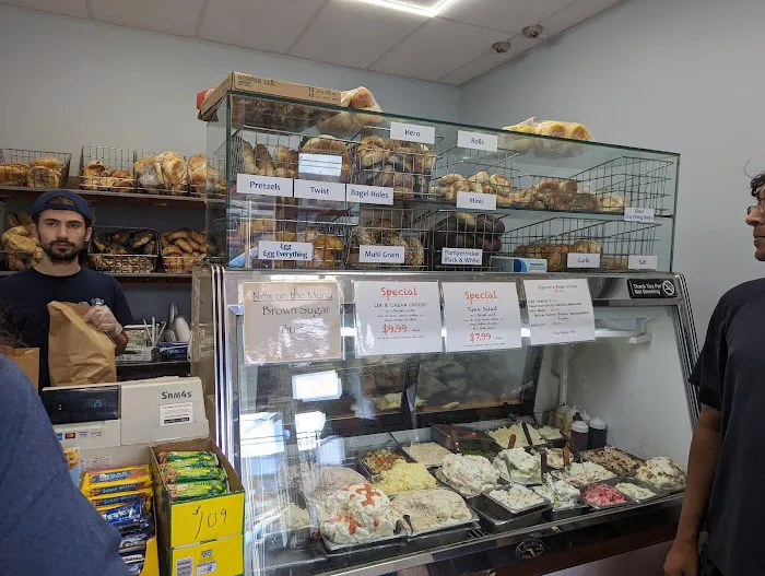 Bagel Shoppe Picture 5