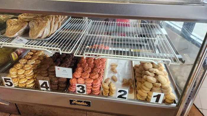 Yeh's Bakery Picture 6