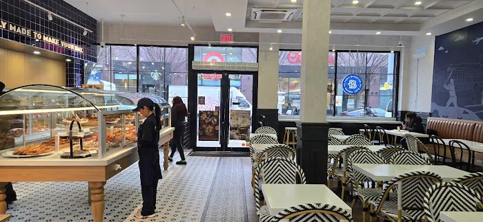 Paris Baguette Picture 4