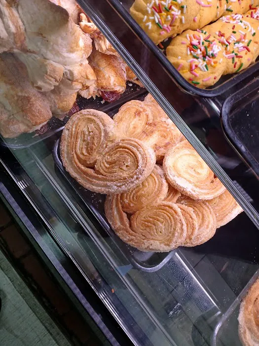 Las Americas Bakery Picture 3