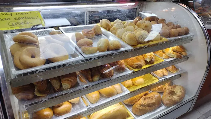 Las Americas Bakery Picture 5