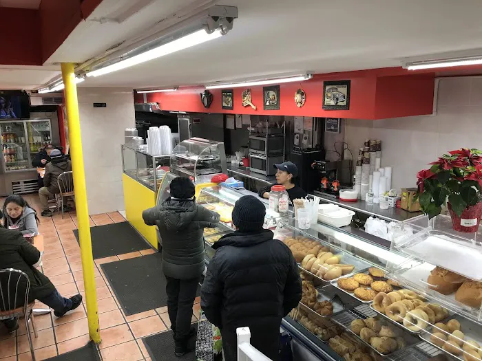 Sabor Ecuatoriano Bakery Picture 4