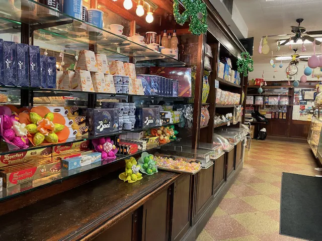 La Guli Pastry Shop Picture 10