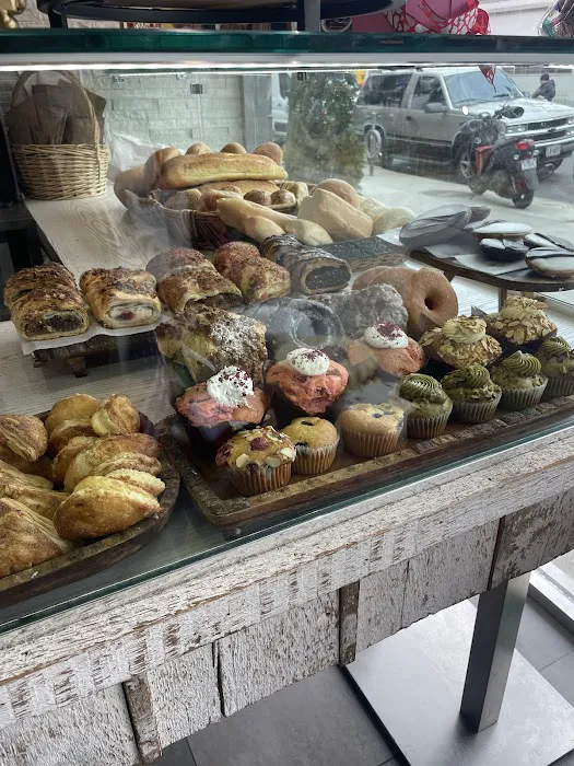 Il Fornaio Bakery Due Picture 4