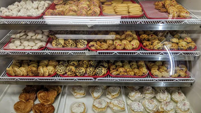 Sarita's Bakery Picture 4