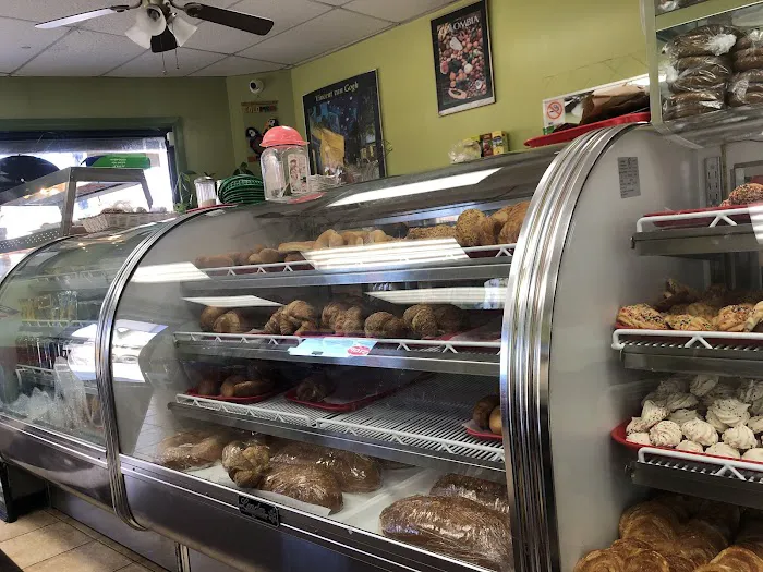 Sarita's Bakery Picture 3