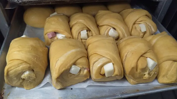 La Dulce Bakery Picture 3