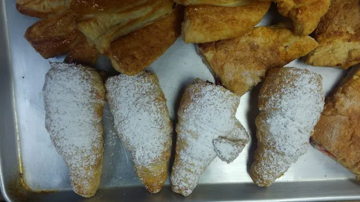 La Dulce Bakery Picture 10