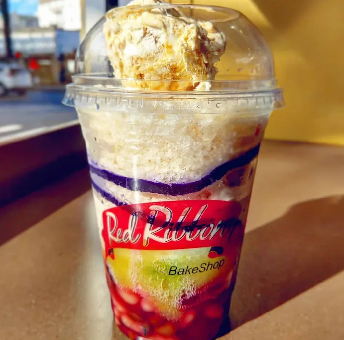 Red Ribbon Bakeshop Picture 8