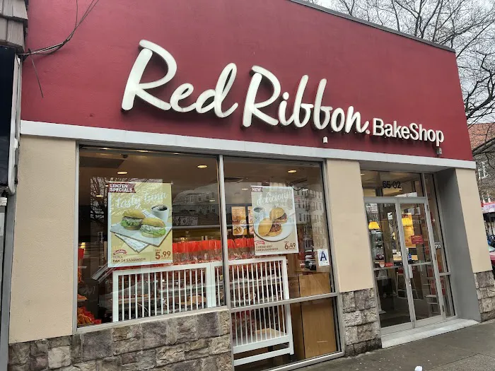 Red Ribbon Bakeshop Picture 3