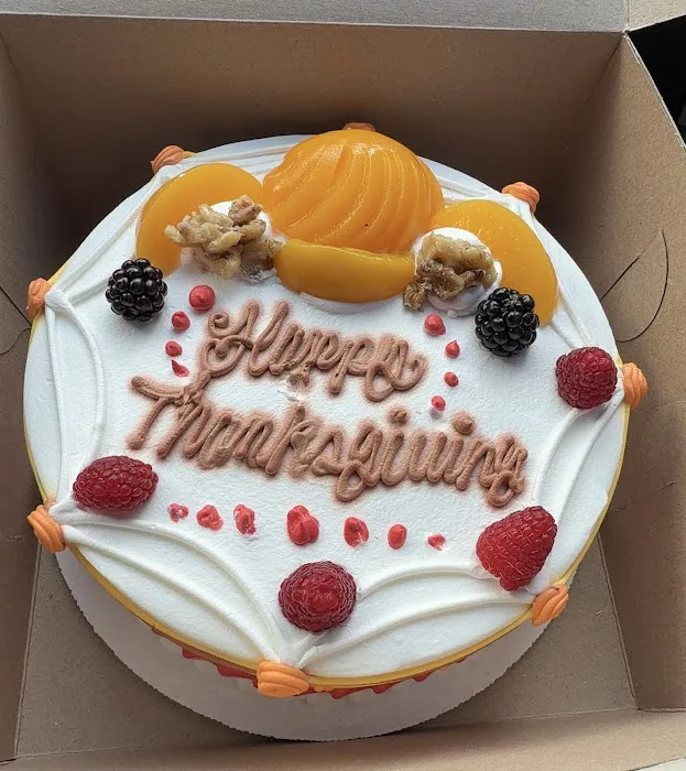 La Fe Bakery & Restaurant Picture 10