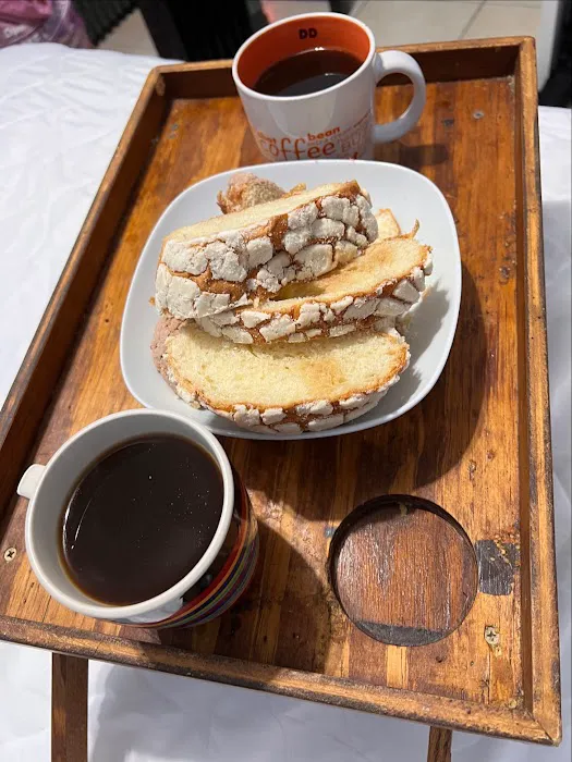 La Fe Bakery & Restaurant Picture 9