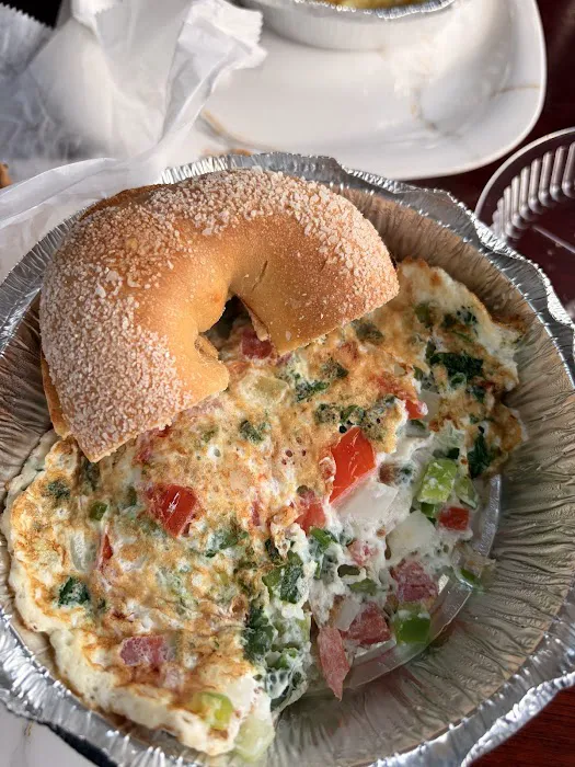 B&B Hot Bagels and Deli Picture 5