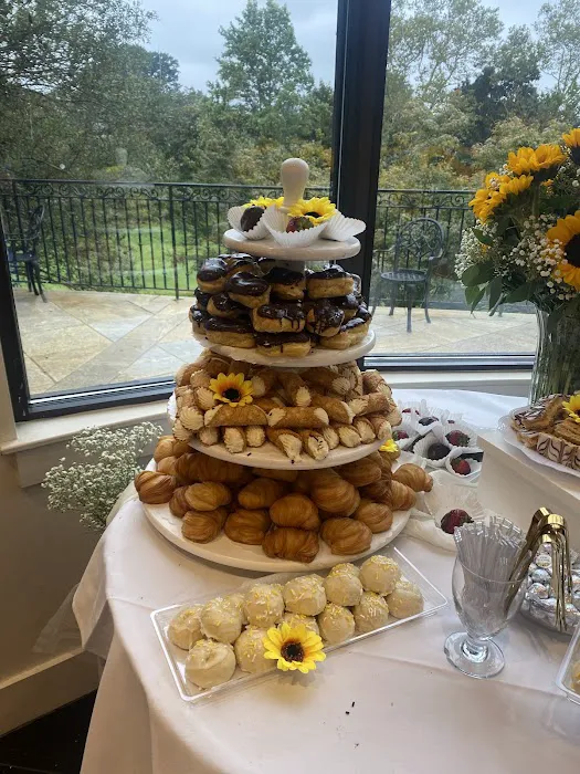 Domenick's Nepperhan Italian Pastry Shop Picture 4