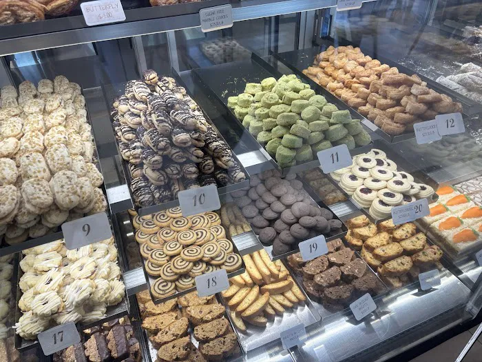 Lulu's Bakery Picture 9