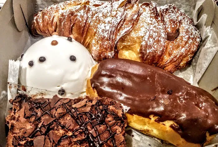 Lulu's Bakery Picture 3