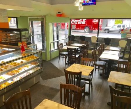 Aroma de Cafe Bakery Restaurant