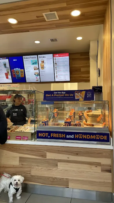 Auntie Anne's Picture 3