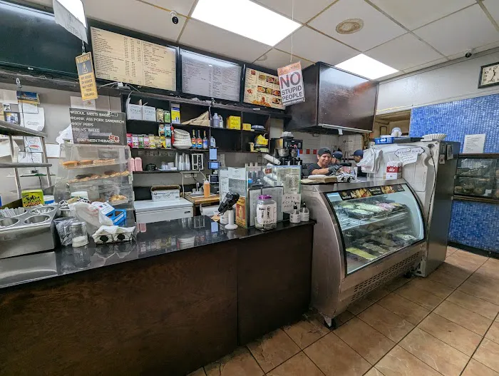 Between the Bagel NY Picture 6