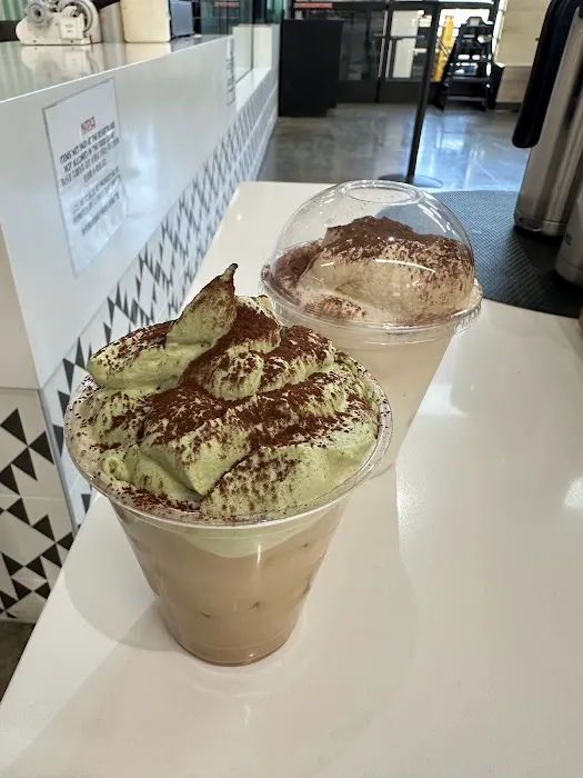 L’Ami Bakery & Cafe Picture 7