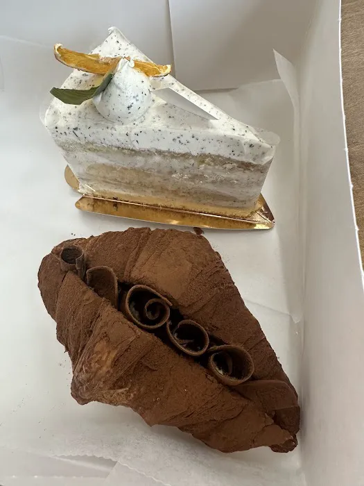 L’Ami Bakery & Cafe Picture 9