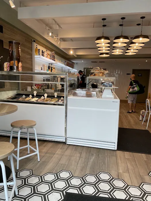 Paris Oven Bakery Picture 6