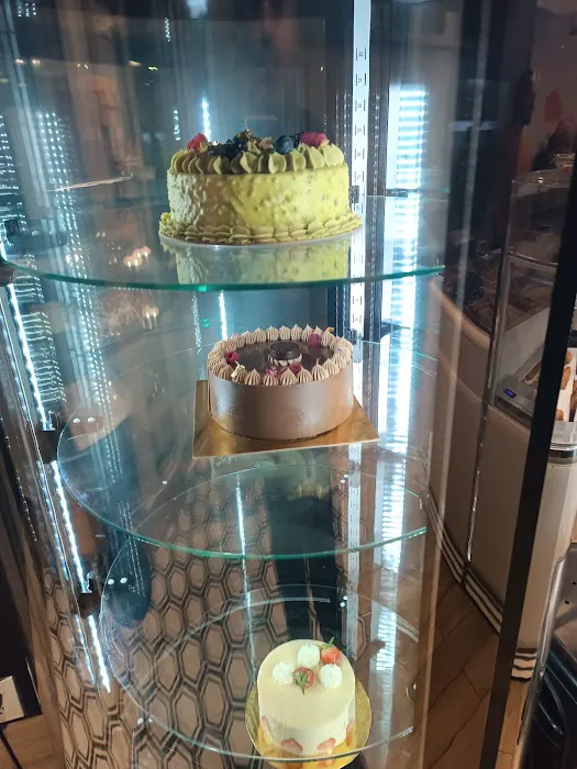 Paris Oven Bakery Picture 9