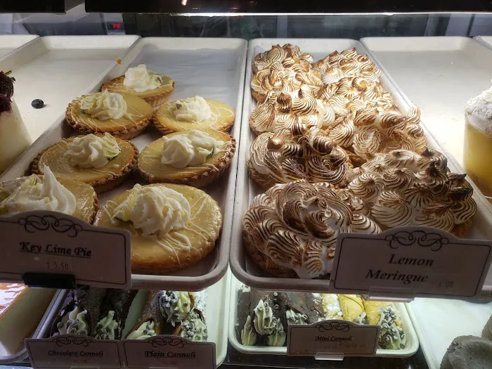 omonia cafe next door Picture 10