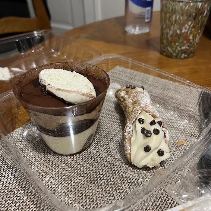 omonia cafe next door Picture 4