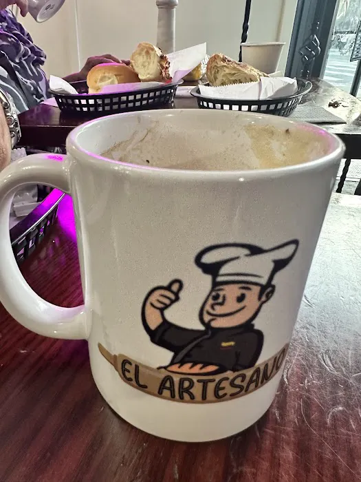 El Artesano Bakery Picture 7