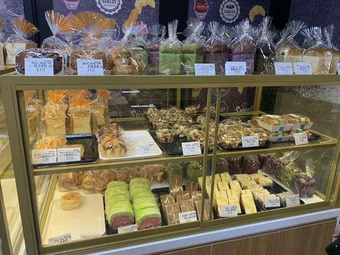 Rainbow Cakes & Donuts Picture 6